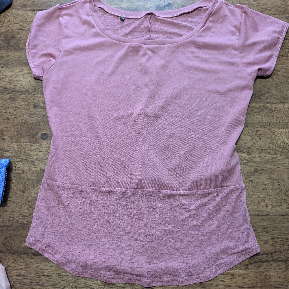 Gymshark / Whitney Simmons mauve shirt
